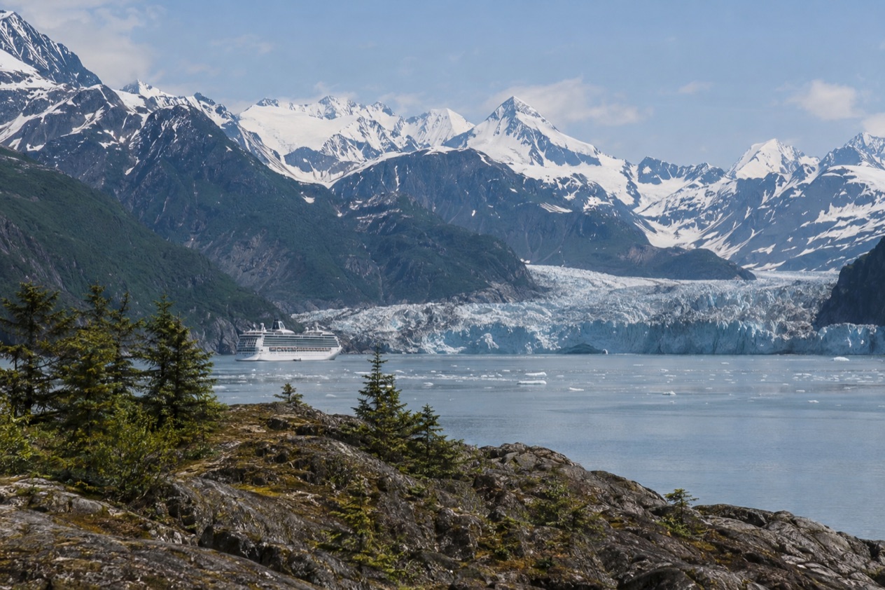 A ship and a glacier