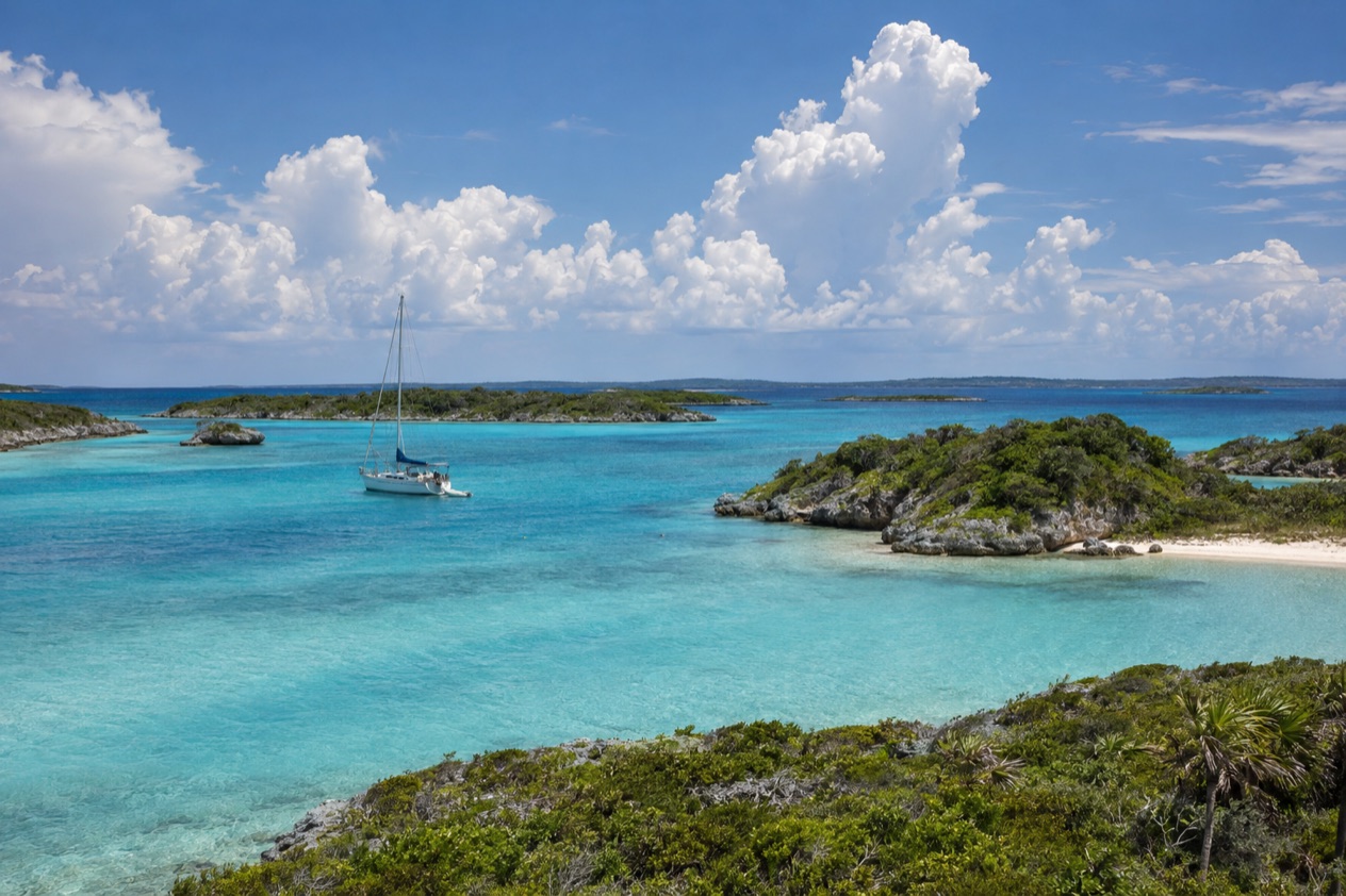 The cays of the Abacos in summer