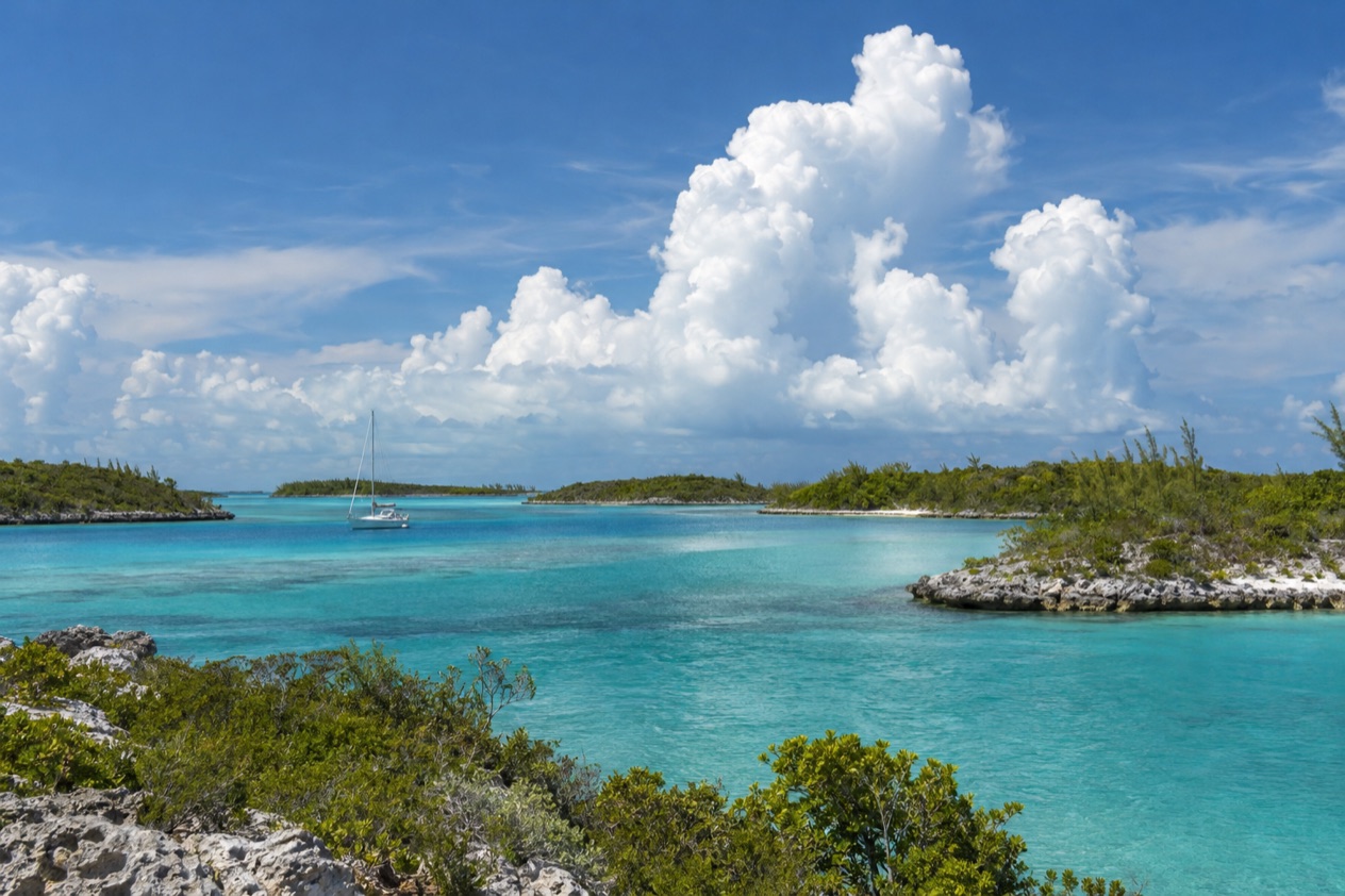 The cays of the Abacos in summer