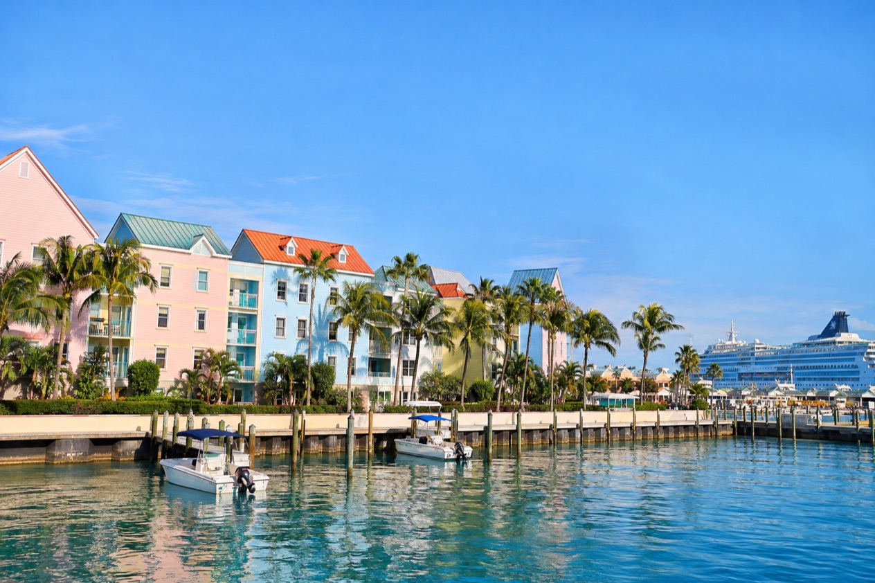 The harbor of Nassau in winter