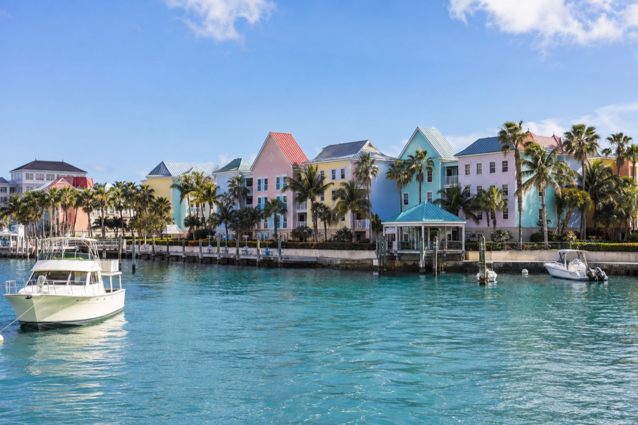 The harbor of Nassau in winter