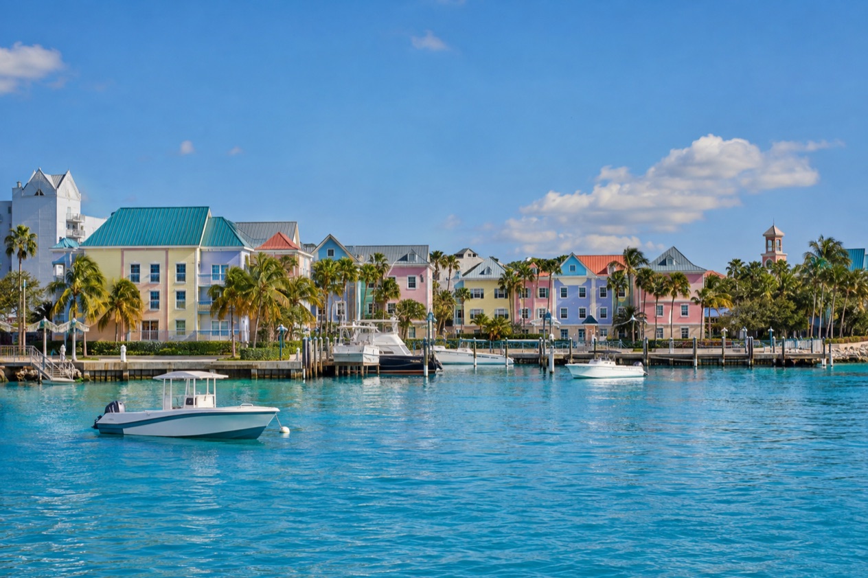 The harbor of Nassau in spring