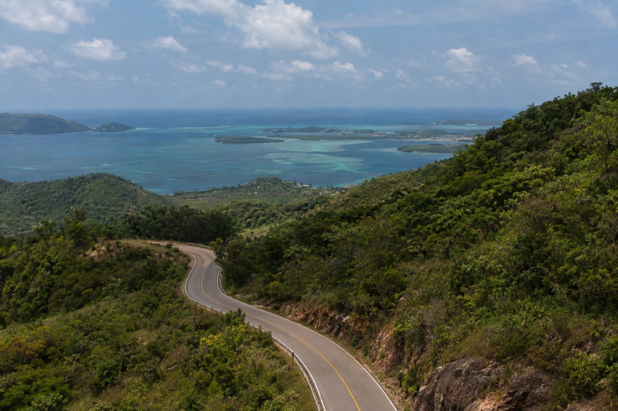 A road toward the coast