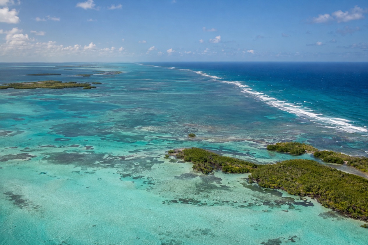 The barrier reef and cayes of Belize