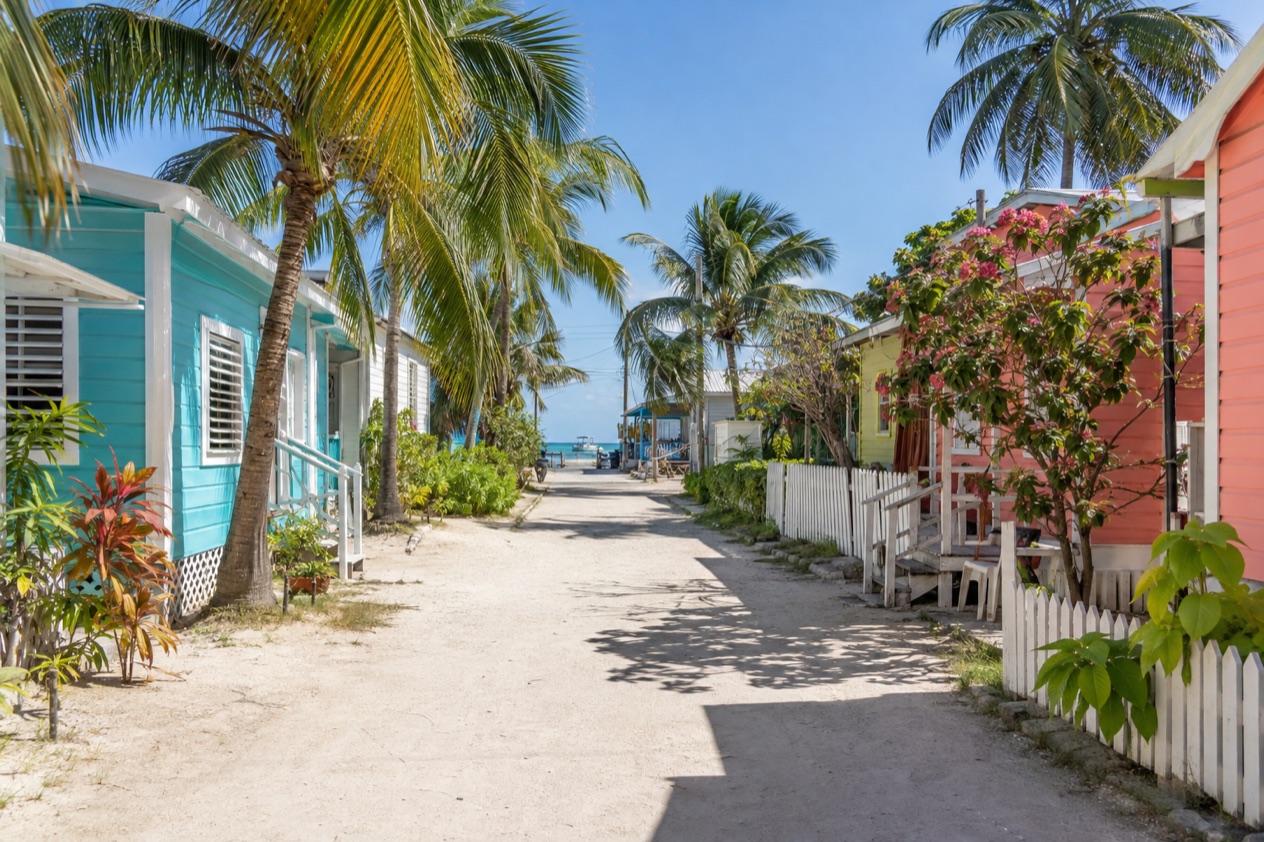 A sandy lane on Caye Caulker in the dry season