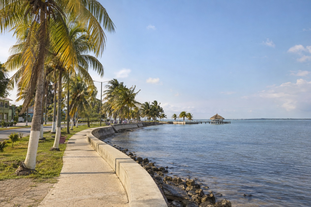 The bayfront at Corozal