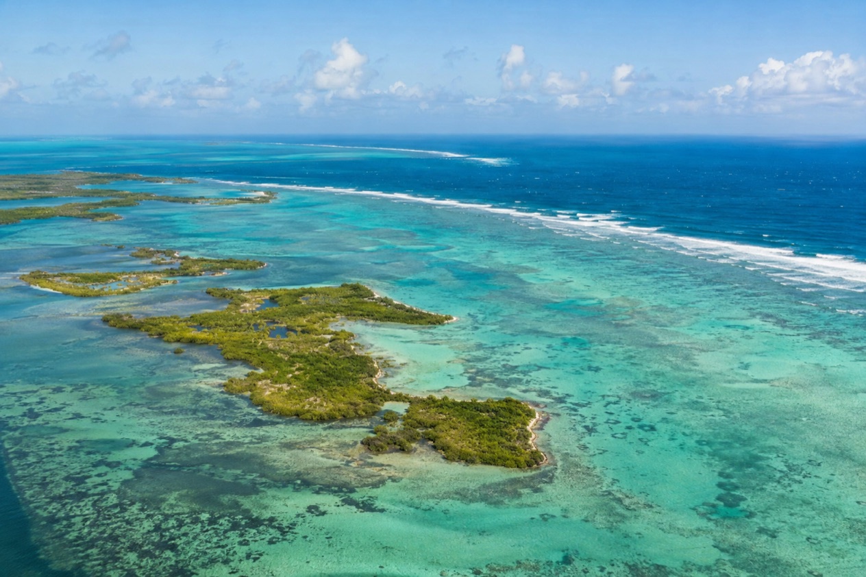 The barrier reef and cayes of Belize