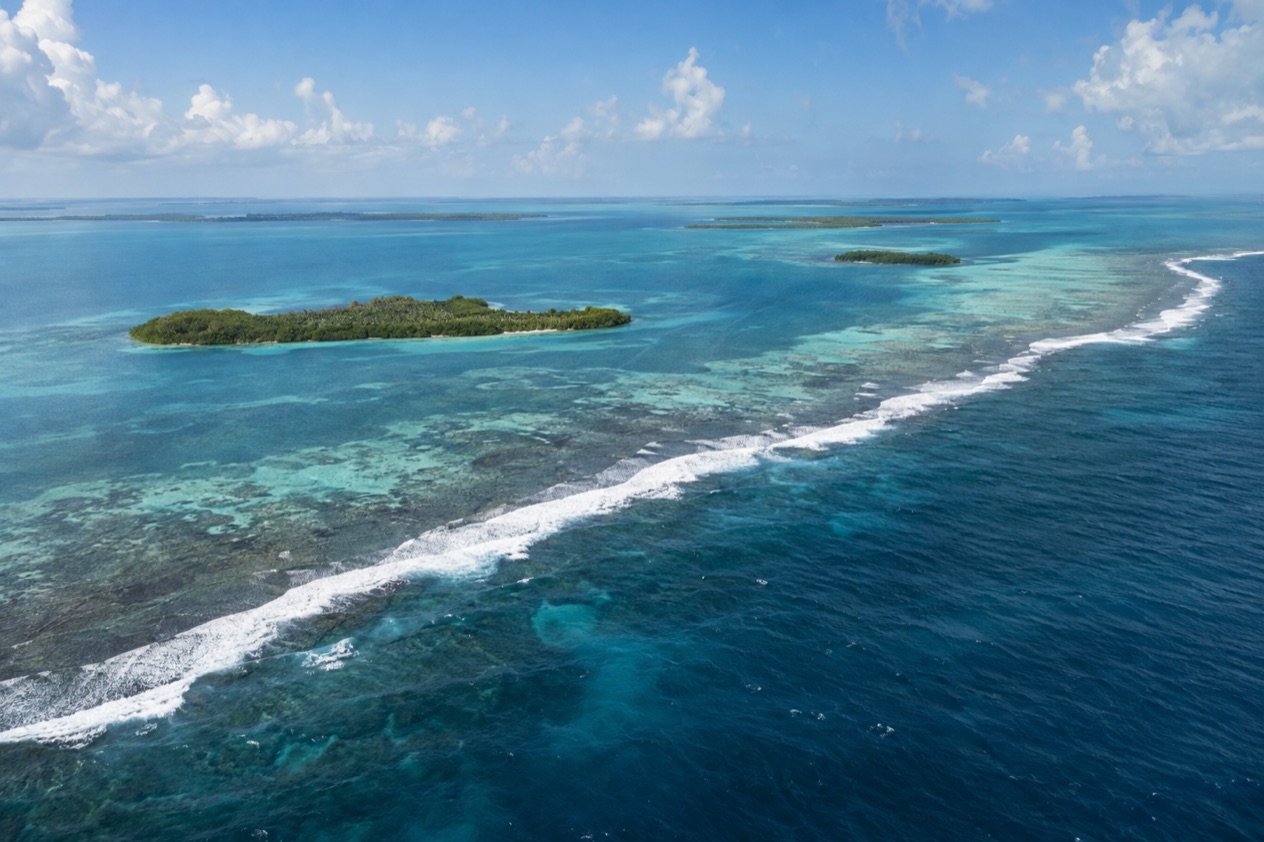 The barrier reef and cayes of Belize