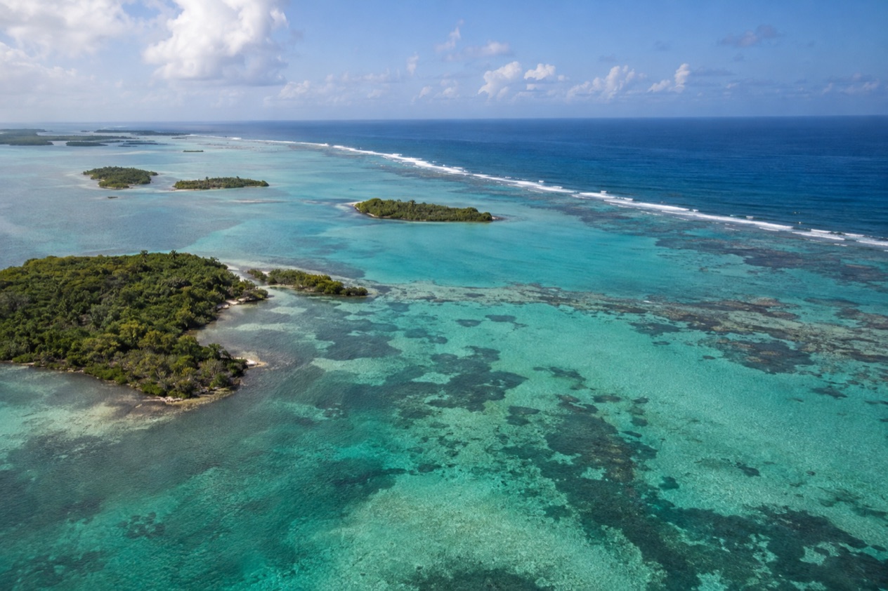 The barrier reef and cayes of Belize