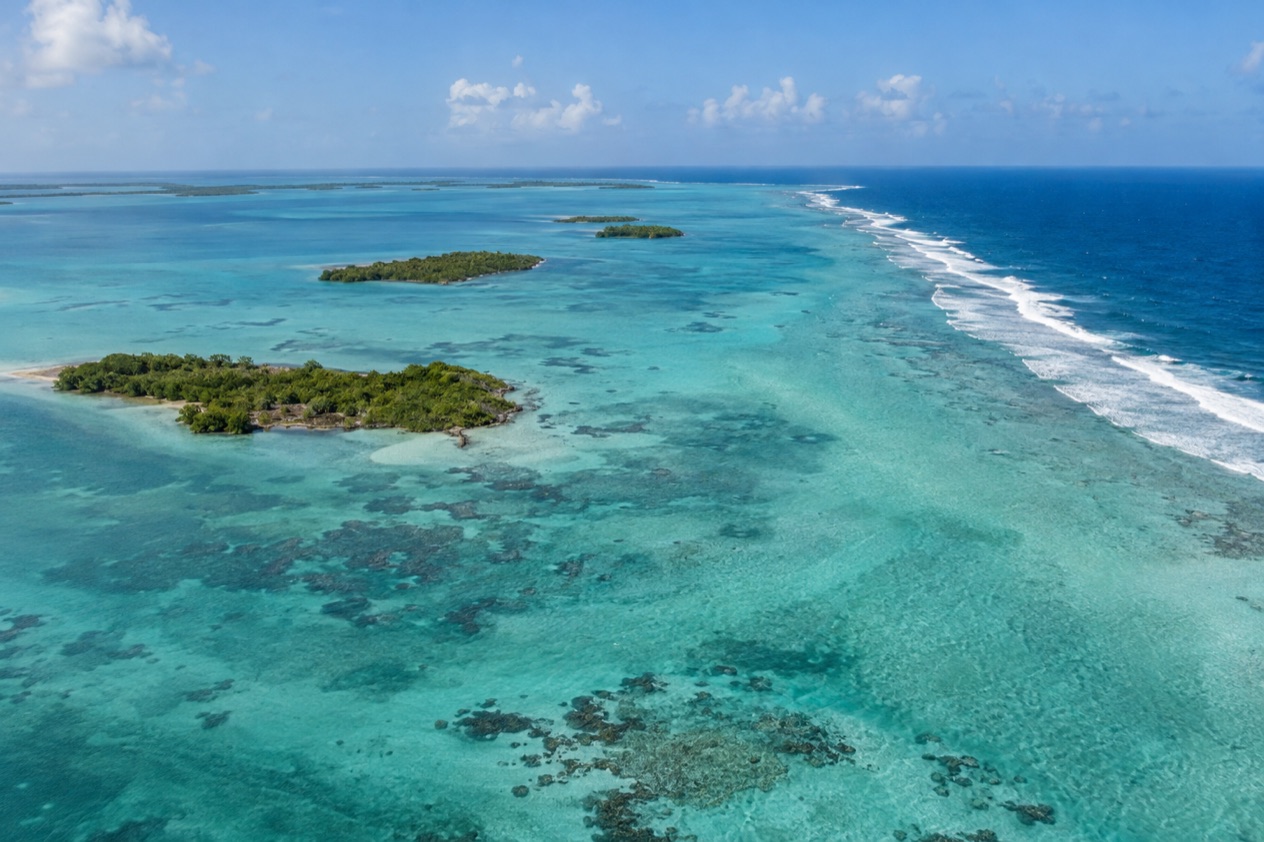 The barrier reef and cayes of Belize