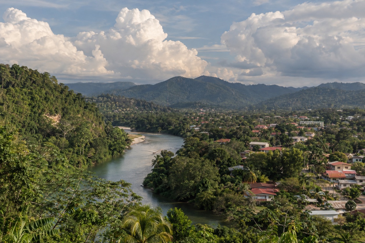 The hills around San Ignacio in the wet season