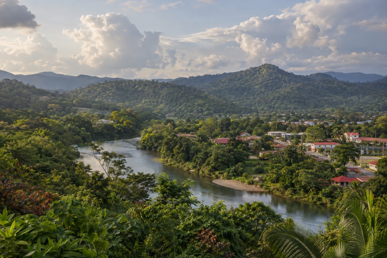 The hills around San Ignacio in the wet season