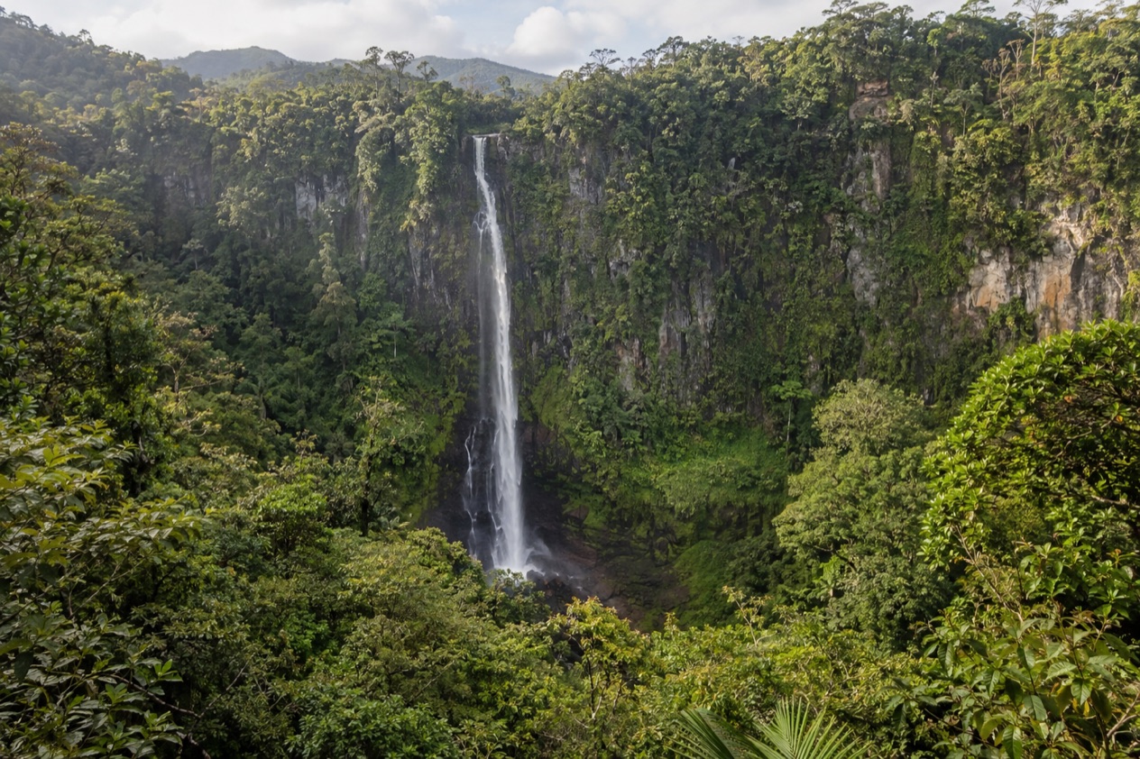A tall waterfall