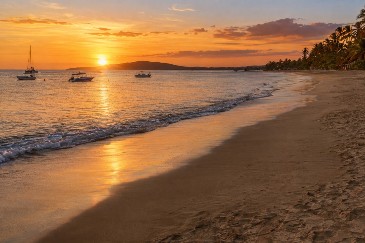 The beach at Tamarindo at sunset