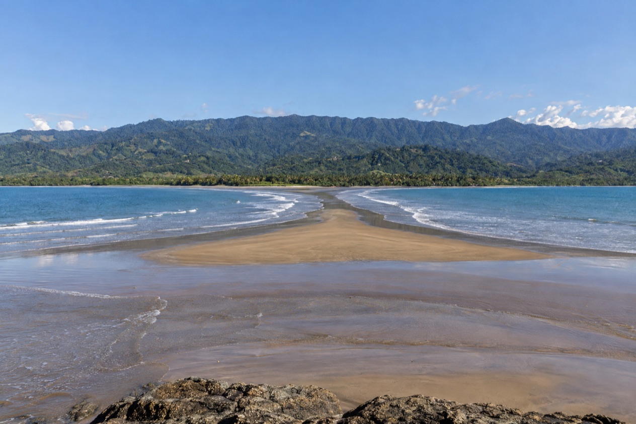 The sandbar of Marino Ballena near Uvita in the dry season