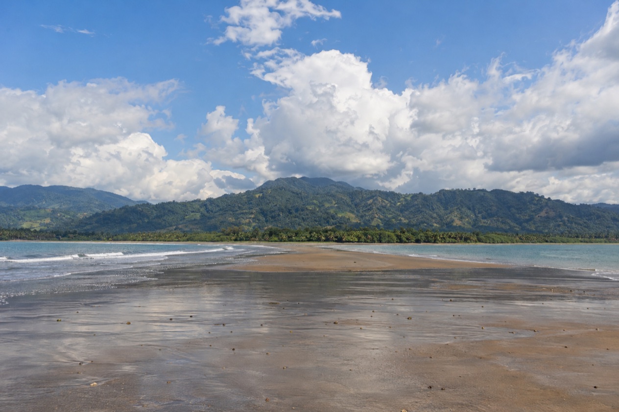 The sandbar of Marino Ballena near Uvita in the green season