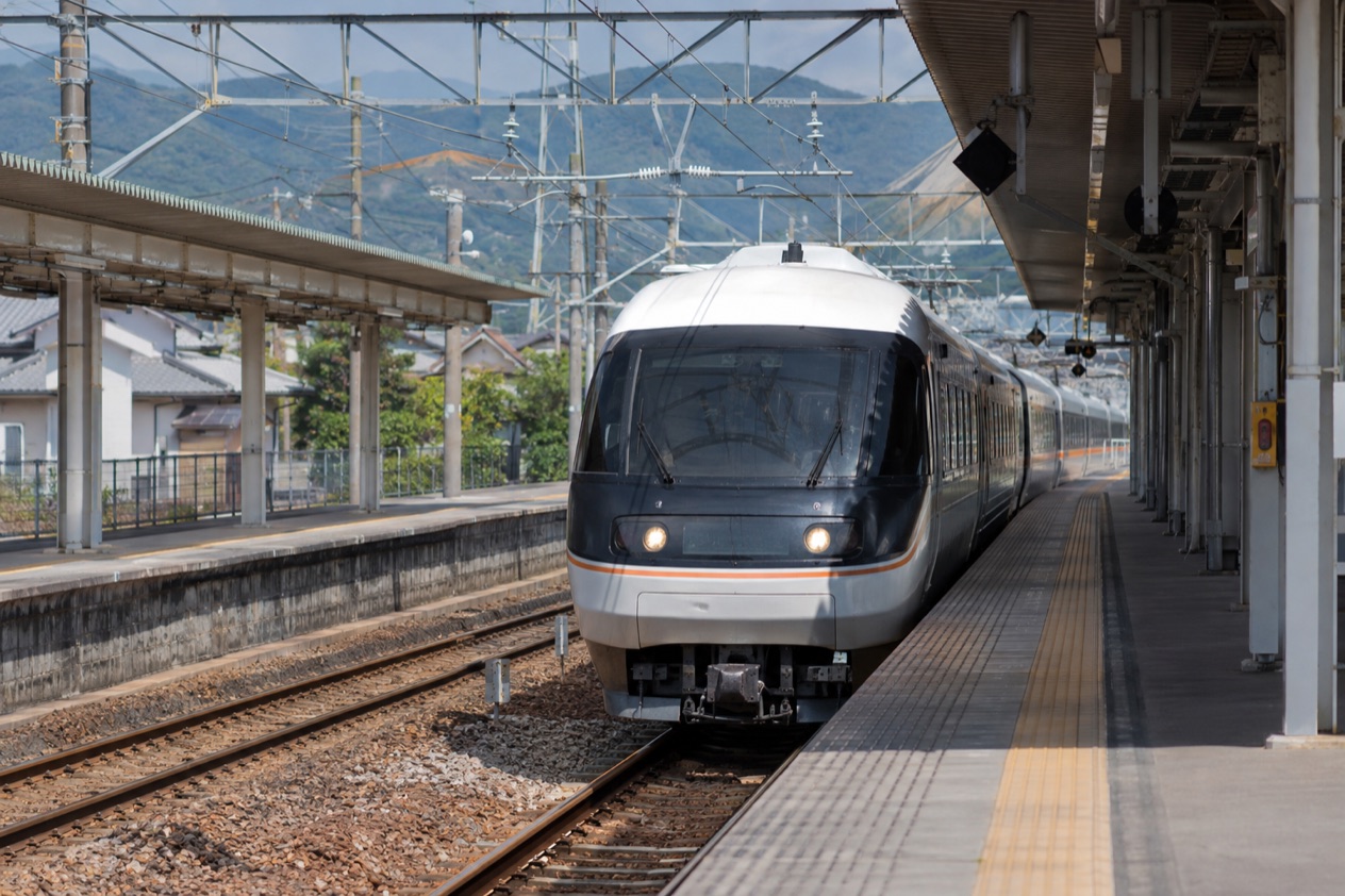 A train arriving at a station in Japan