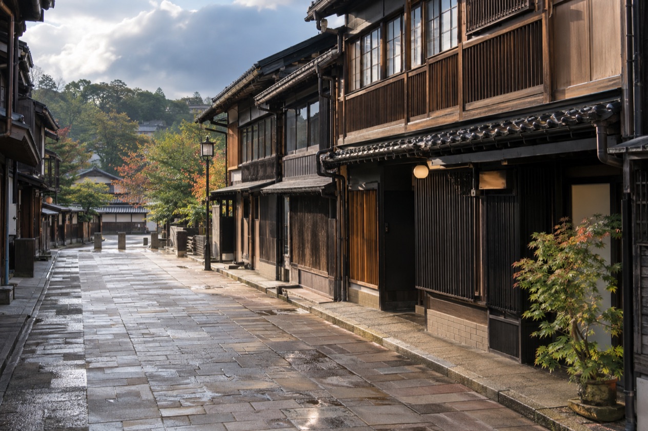 The Higashi Chaya district in Kanazawa in early autumn