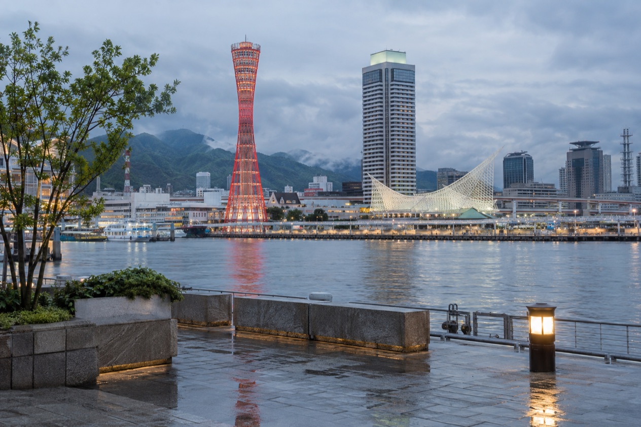 The harbor of Kobe in the rainy season