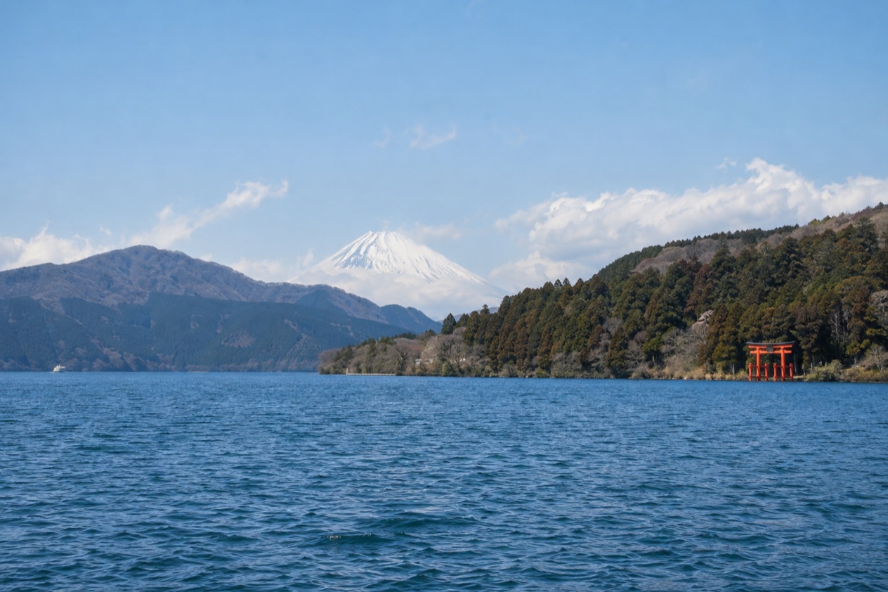 Lake Ashi in Hakone