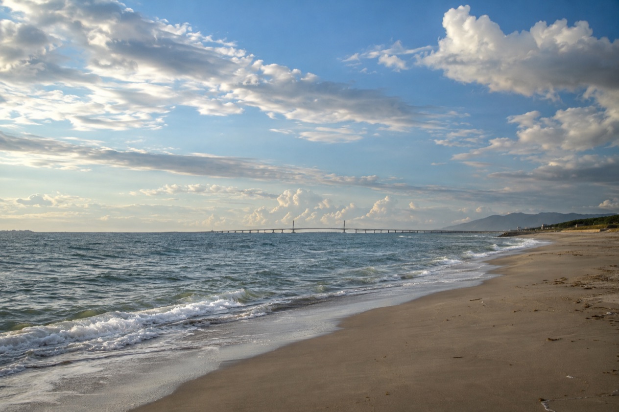 The Sea of Japan coast at Niigata