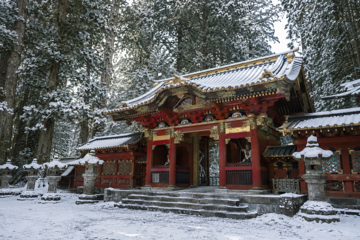 A shrine gate in Nikko in winter