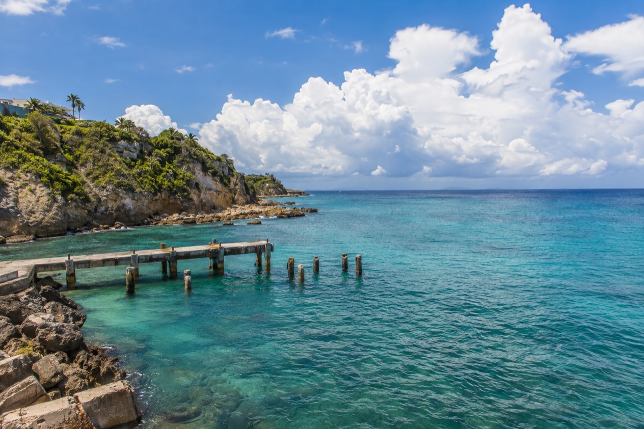 The coast near Aguadilla in the hot, bright months